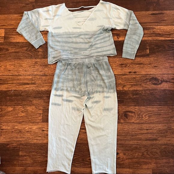 Pink 2pc set - Picture 2 of 10